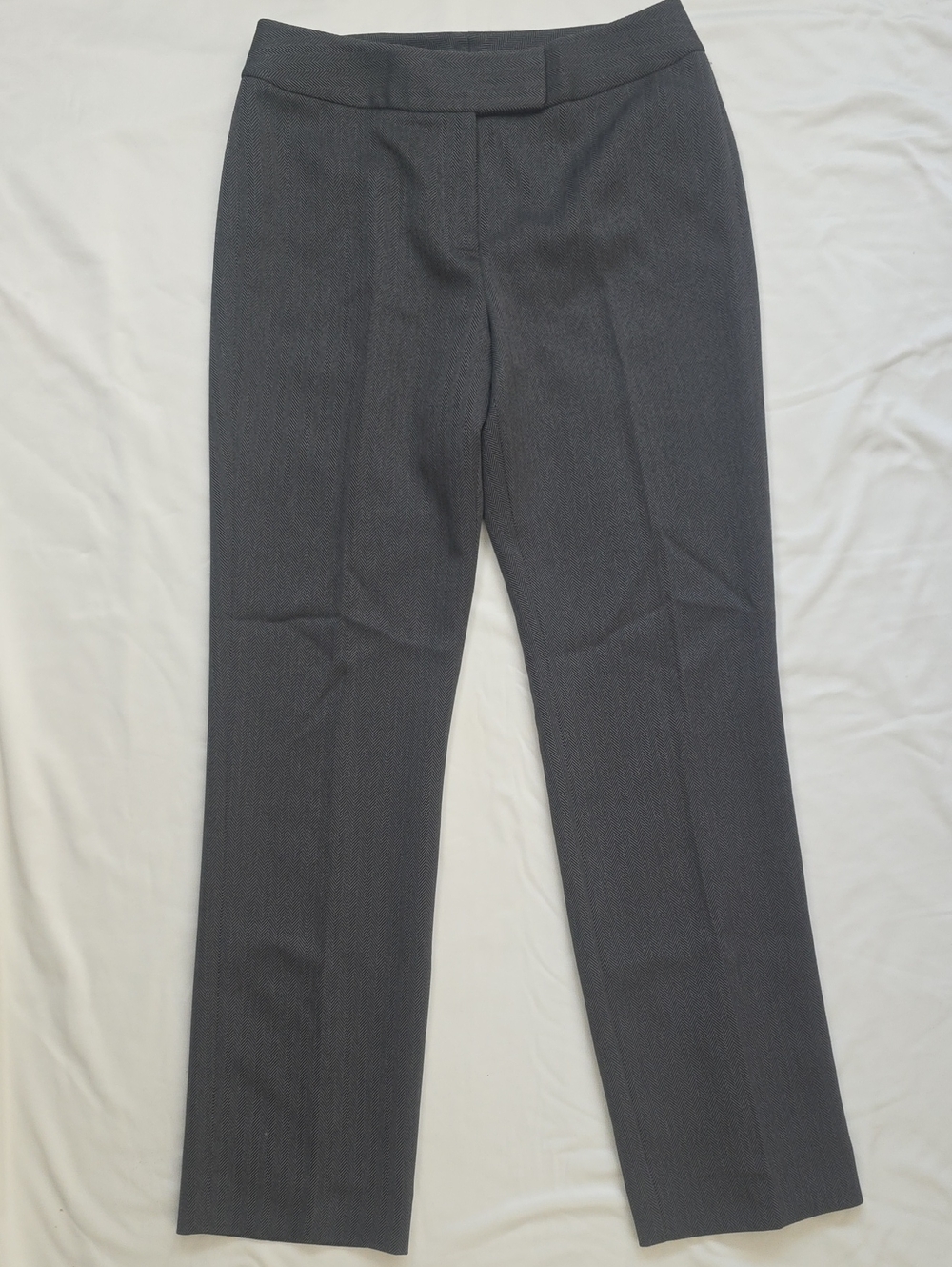 Macy's Women Grey And White Pant